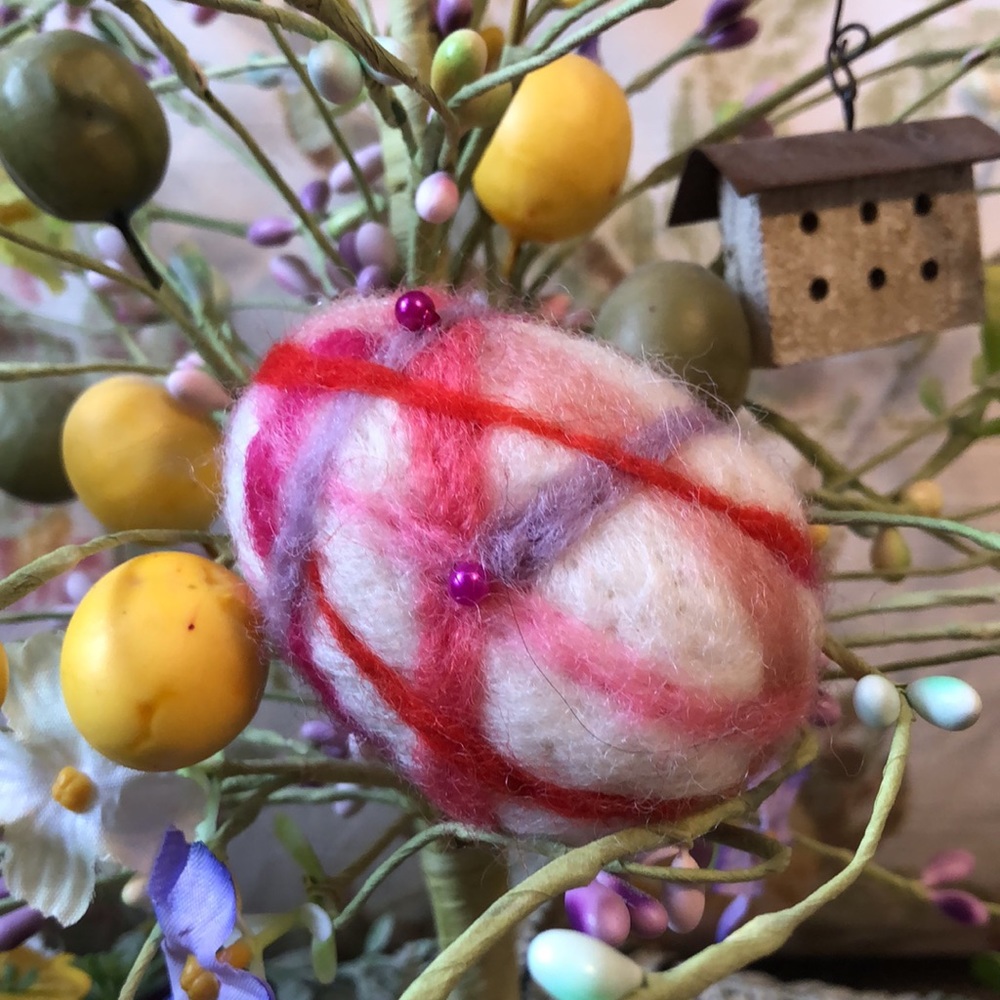 Handmade needle felted Easter egg spring collectable decoration ornament